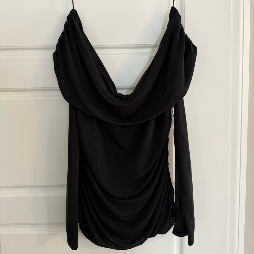 Off the shoulder Black Drape Top